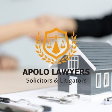 Nhờ người khác đứng tên giùm mua bất động sản có hợp pháp?